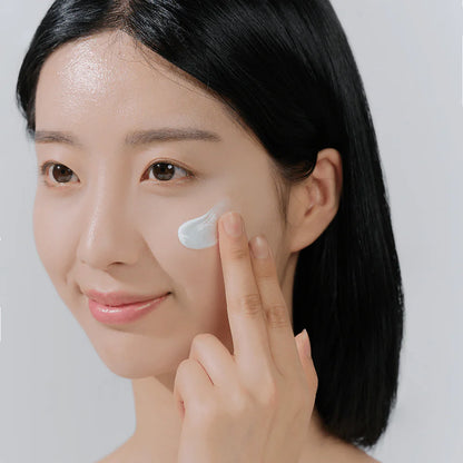 SKIN1004 Water-Fit Hyalu-Cica Sun Serum SPF 50+